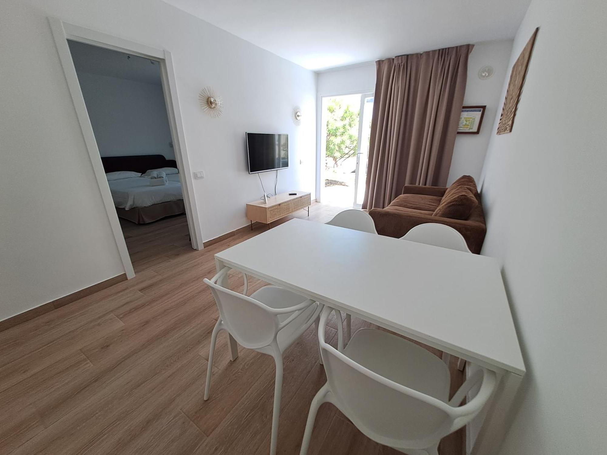 Homeforguest Apartamento 13 Con Terraza Y Piscina En Corralejo Exteriér fotografie